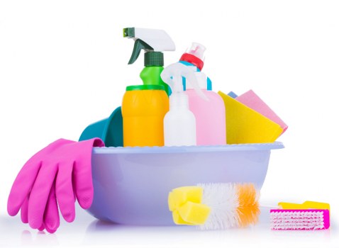 Bathroom and floor cleaning during a move out clean in Tockwell